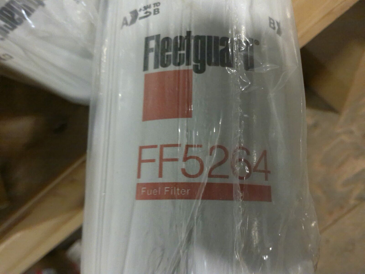 Lot of (4) GENUINE FLEETGUARD FUEL FILTER # FF5264 | WD24-1