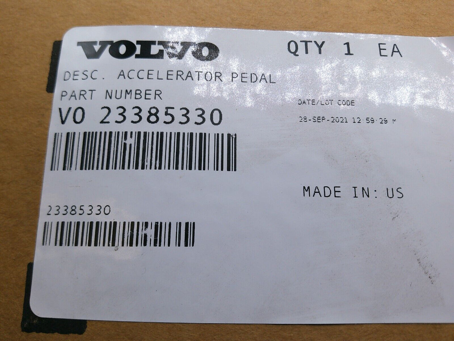 Genuine OEM VOLVO ACCELLERATOR PEDAL Assembly 23385330 | CS13-B