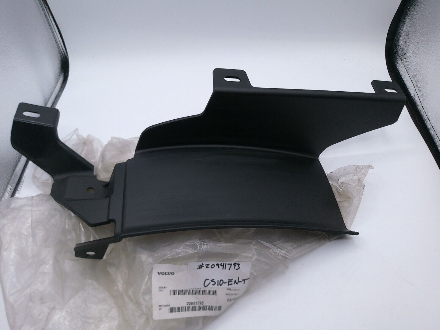 Genuine OEM Volvo 20941793 Extension LH Left Primed | CS10-EN-T