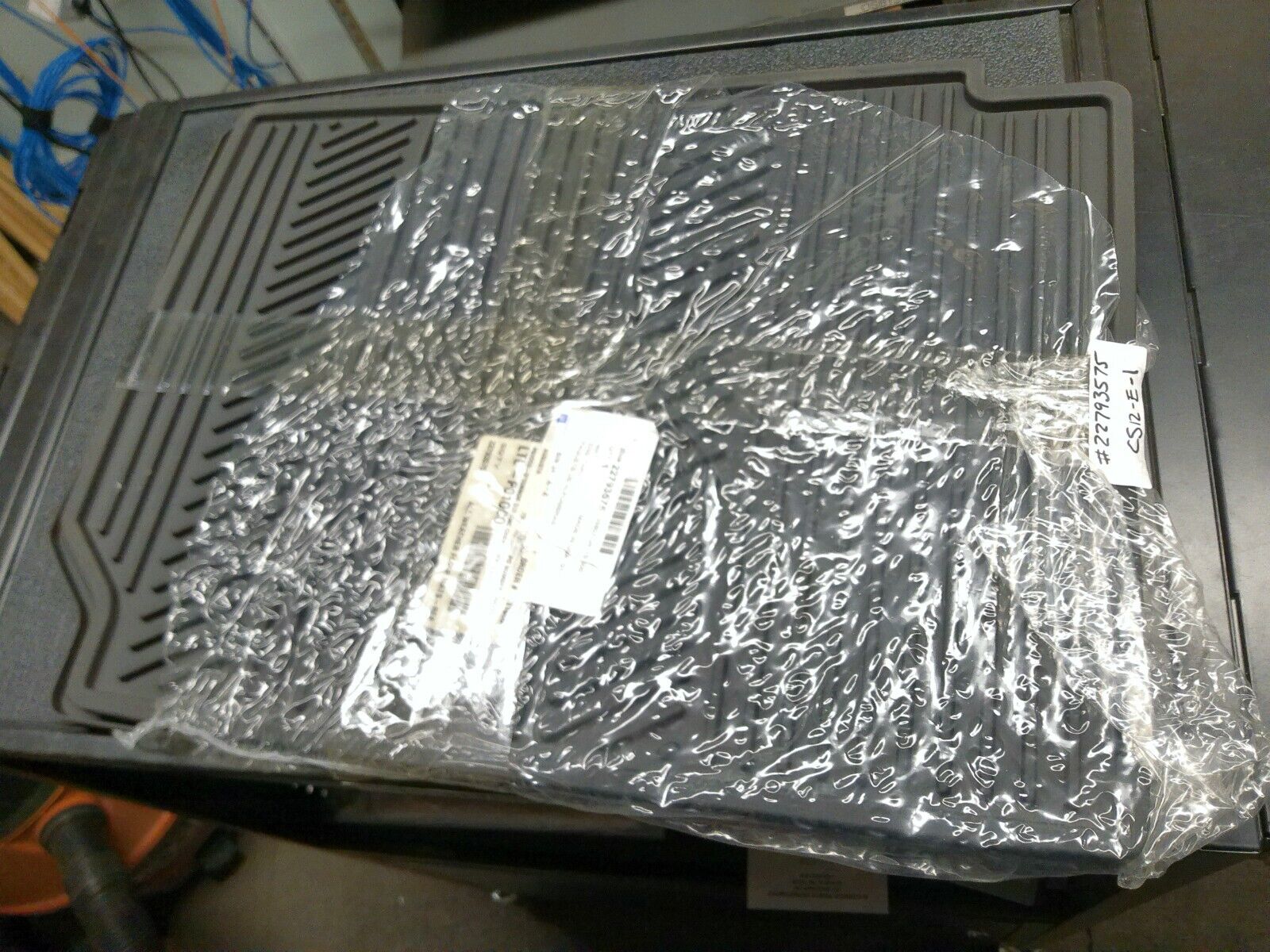 Genuine OEM GM Floor Mats All-Weather Rear Equinox 22793575 | CS12-E-1