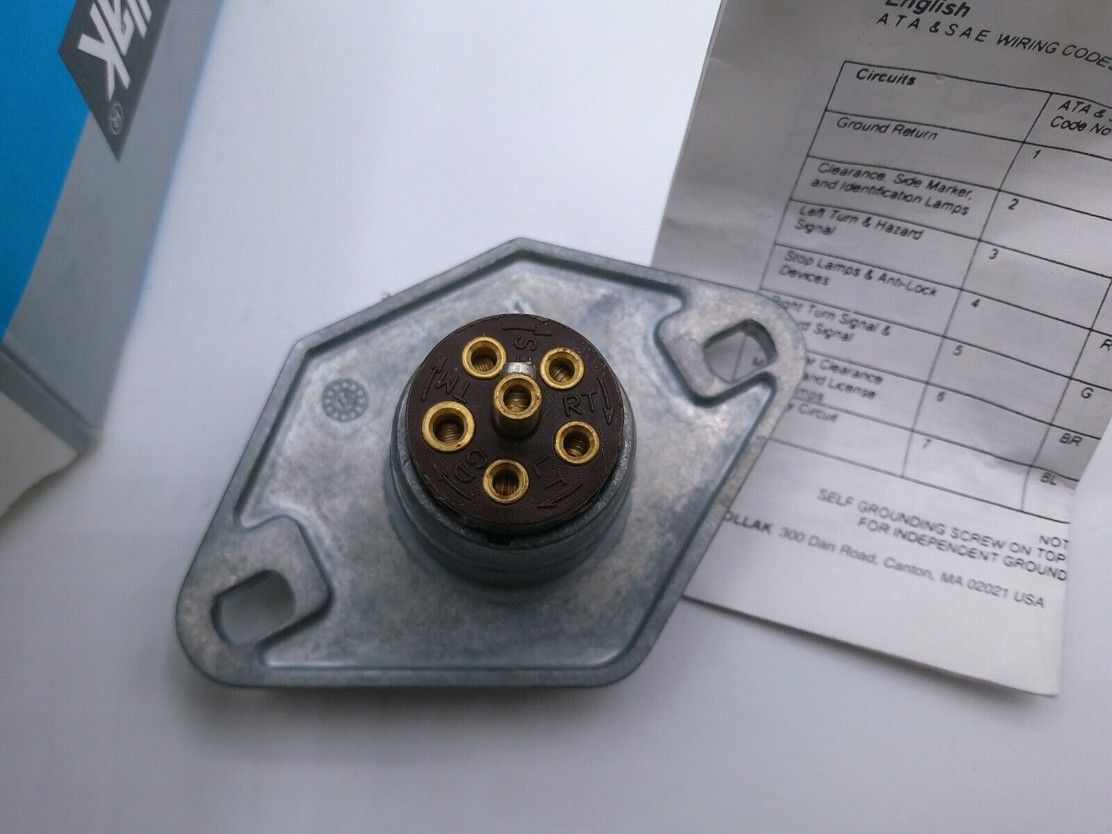 POLLAK 11-607P 6-Way Connector Socket | VM1-04