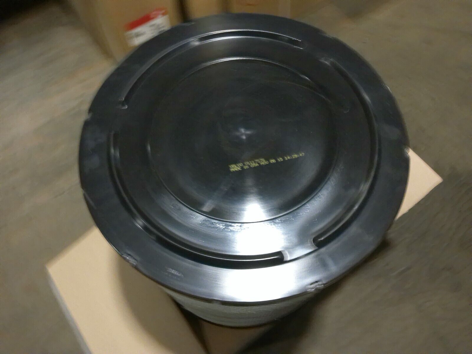 OEM Volvo 1117576 v1117576 Air Filter | WD18-2