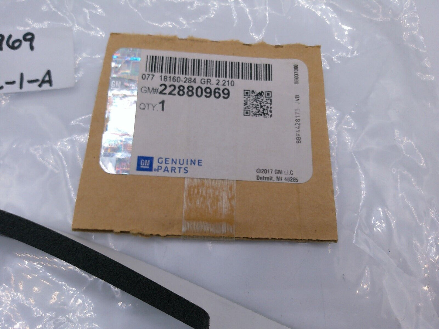 Genuine OEM GM 22880969 Seal, Battery Cover | CS14-C-1-A