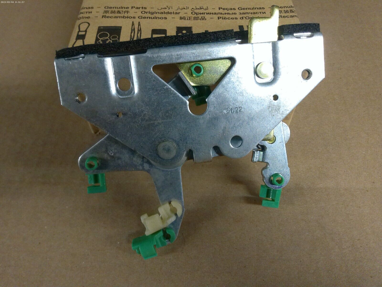 84148219 Genuine OEM MACK VOLVO Latch | CS13-B