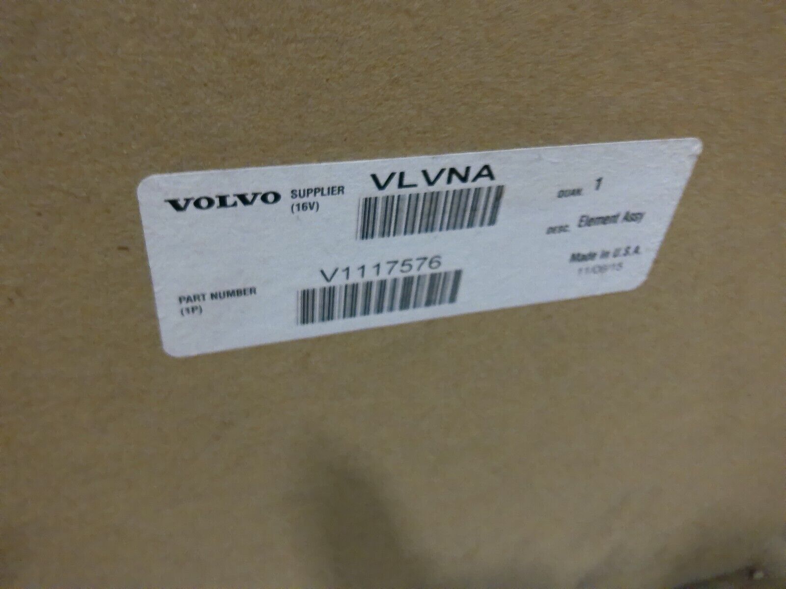 OEM Volvo 1117576 v1117576 Air Filter | WD18-2
