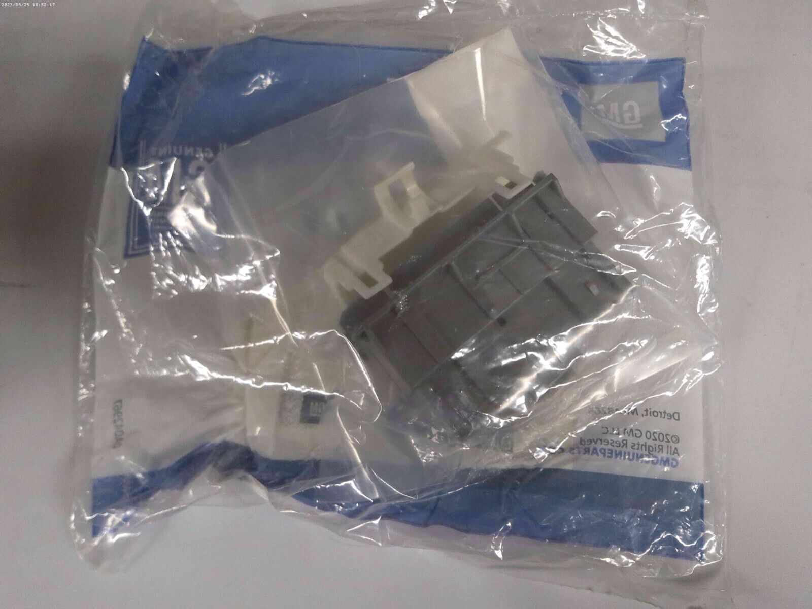 Genuine GM Wiring Harness Connector 19329821 | OS6-09