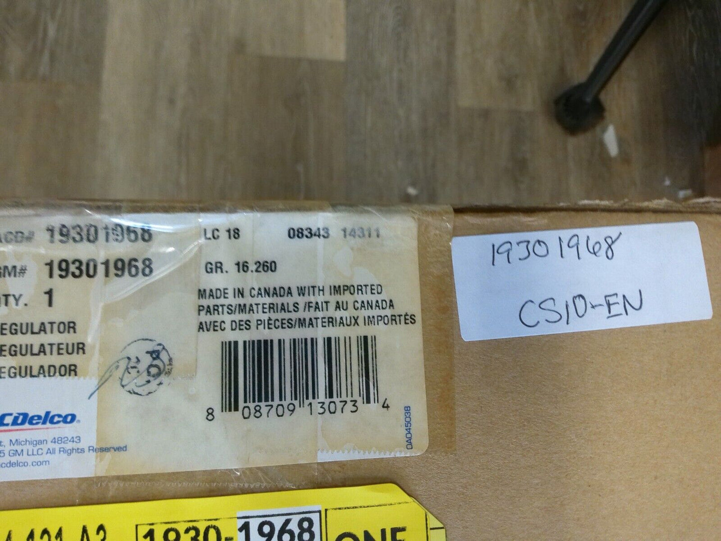 GM NOS Front LH Driver Side Door Window Regulator Assembly 19301968 | CS10-EN