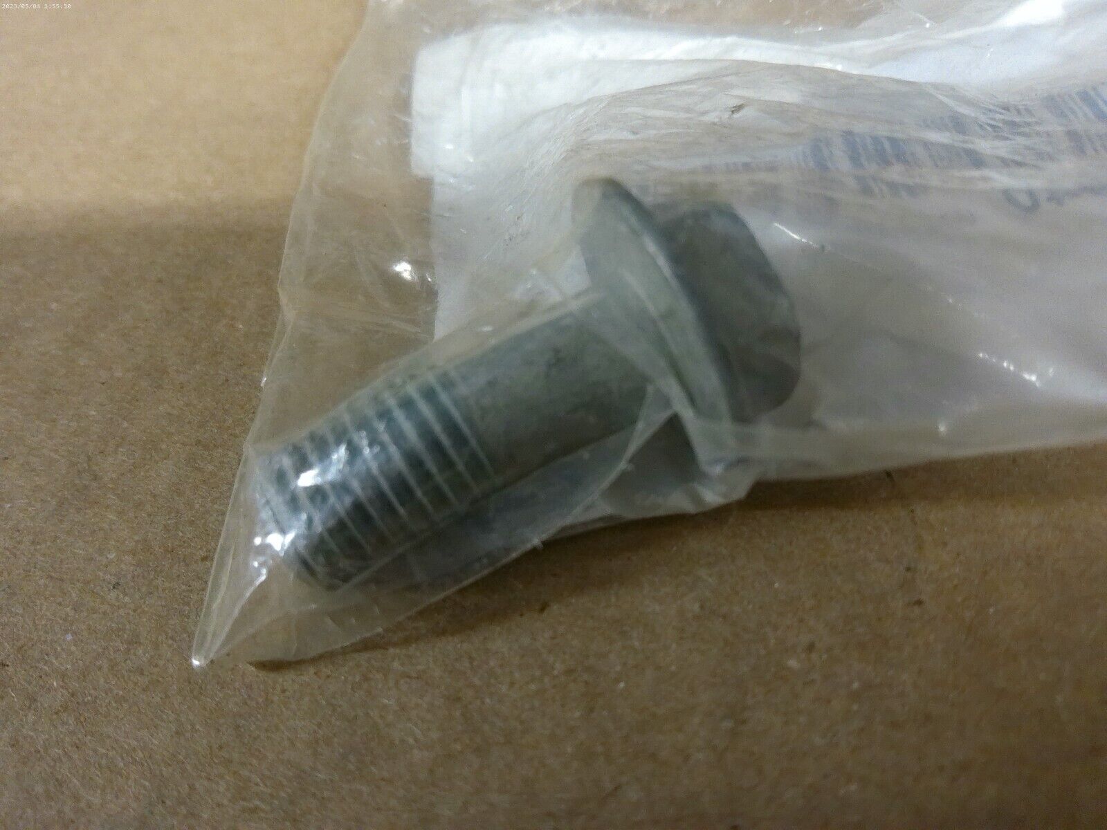 Genuine GM OEM 19257940 Crankshaft Spacer Bolt | DSK-02-5-B