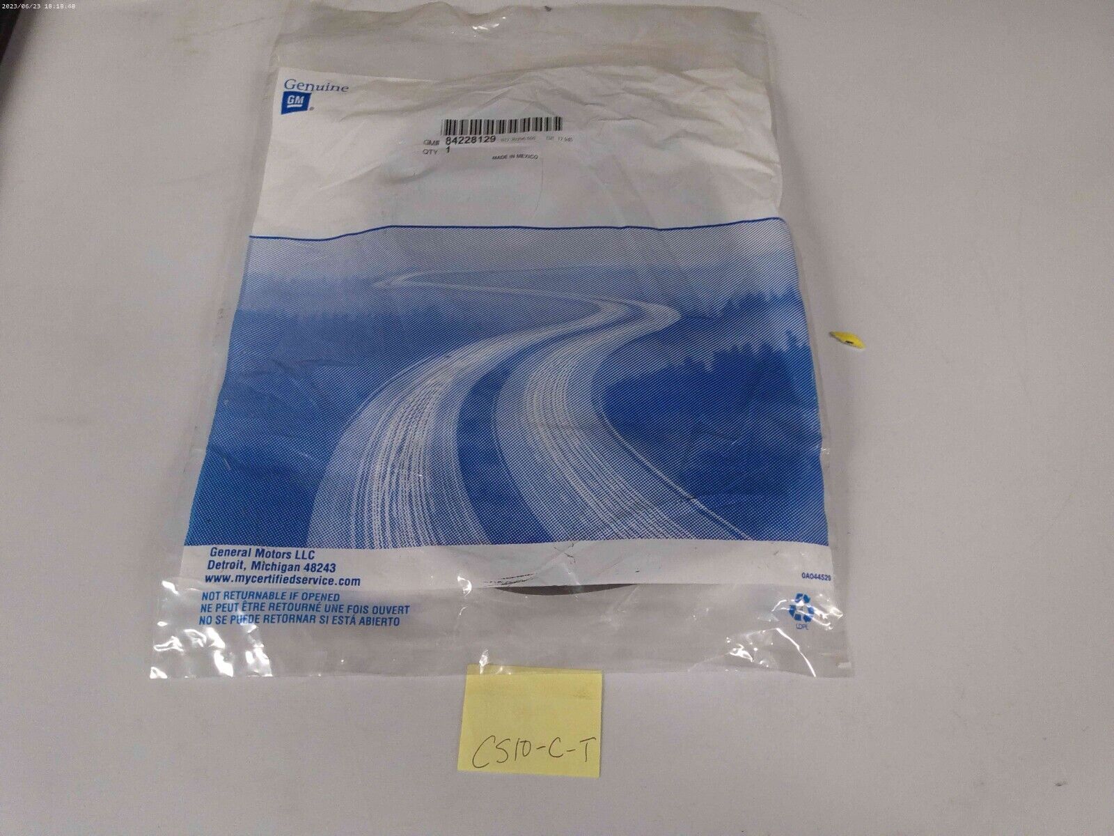 Genuine OE GM Fuel Door-Gas Cap Hatch - Paint to Match 84228129 | CS10-C-T