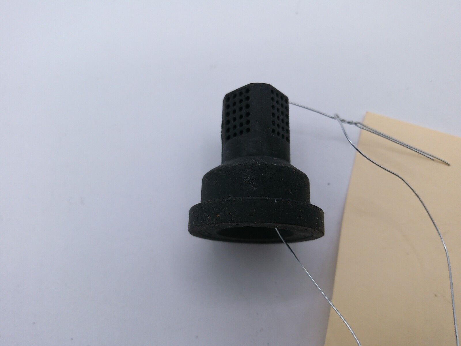 oem Mack 216-SG100ABS Screened Grommet NOS | OS2-07-C