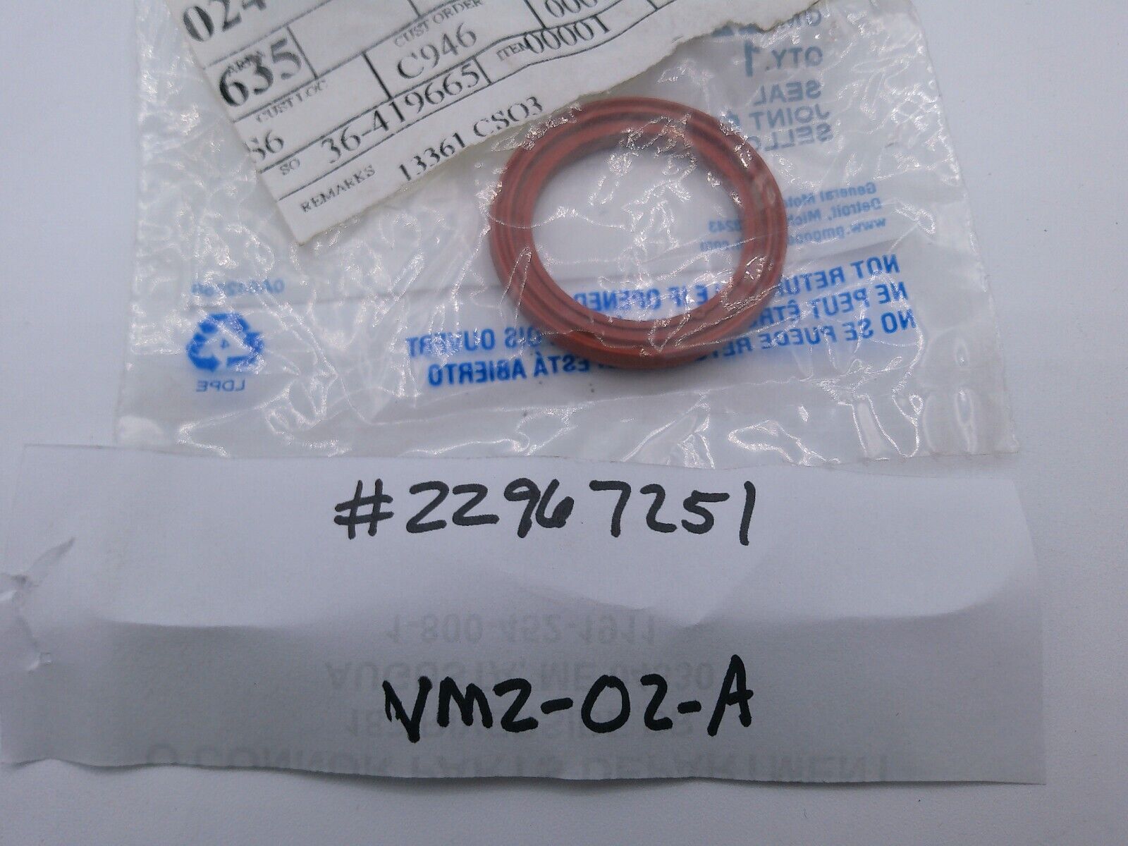 Genuine OEM GM Headlamp Seal 22967251 | VM2-02-A