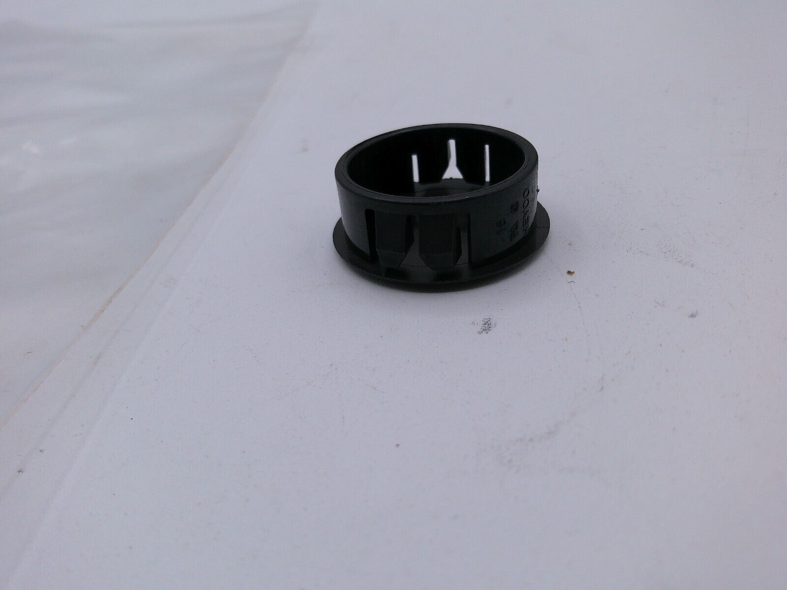 Genuine OEM Volvo Truck 8081483 Closure for Dash Ash Tray | CS14-C-1-D