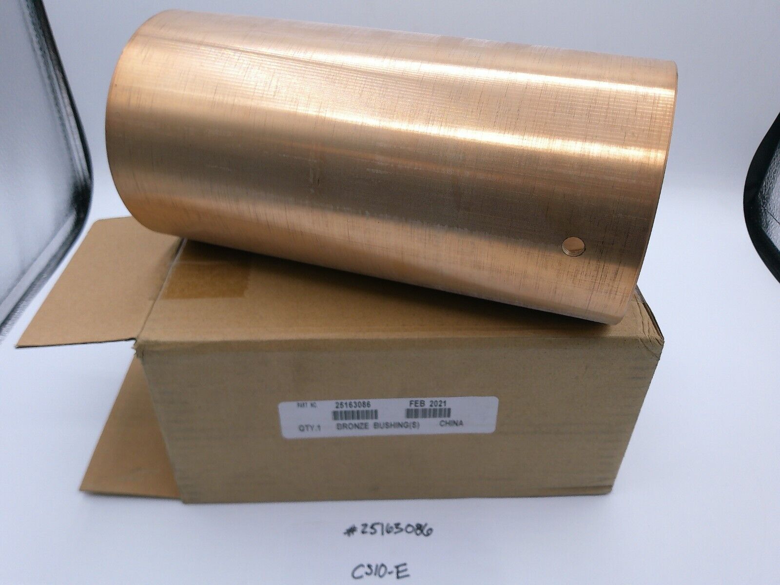 Mack / Volvo OEM 25163086 Multi-Purpose Bronze Bushing | CS10-D