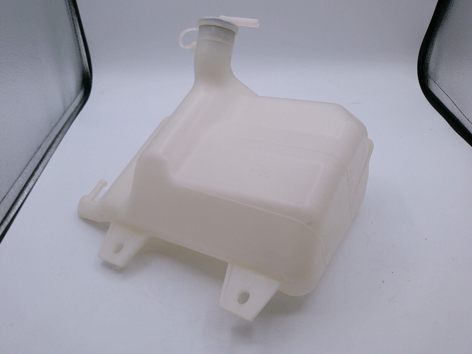 F Reservoir - GM 98130998 - Genuine OEM | CS12-B