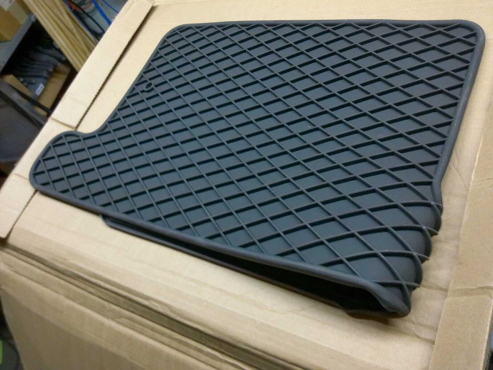 Genuine OEM GM Floor Mats All-Weather Third Row 22890501 | CS11-A