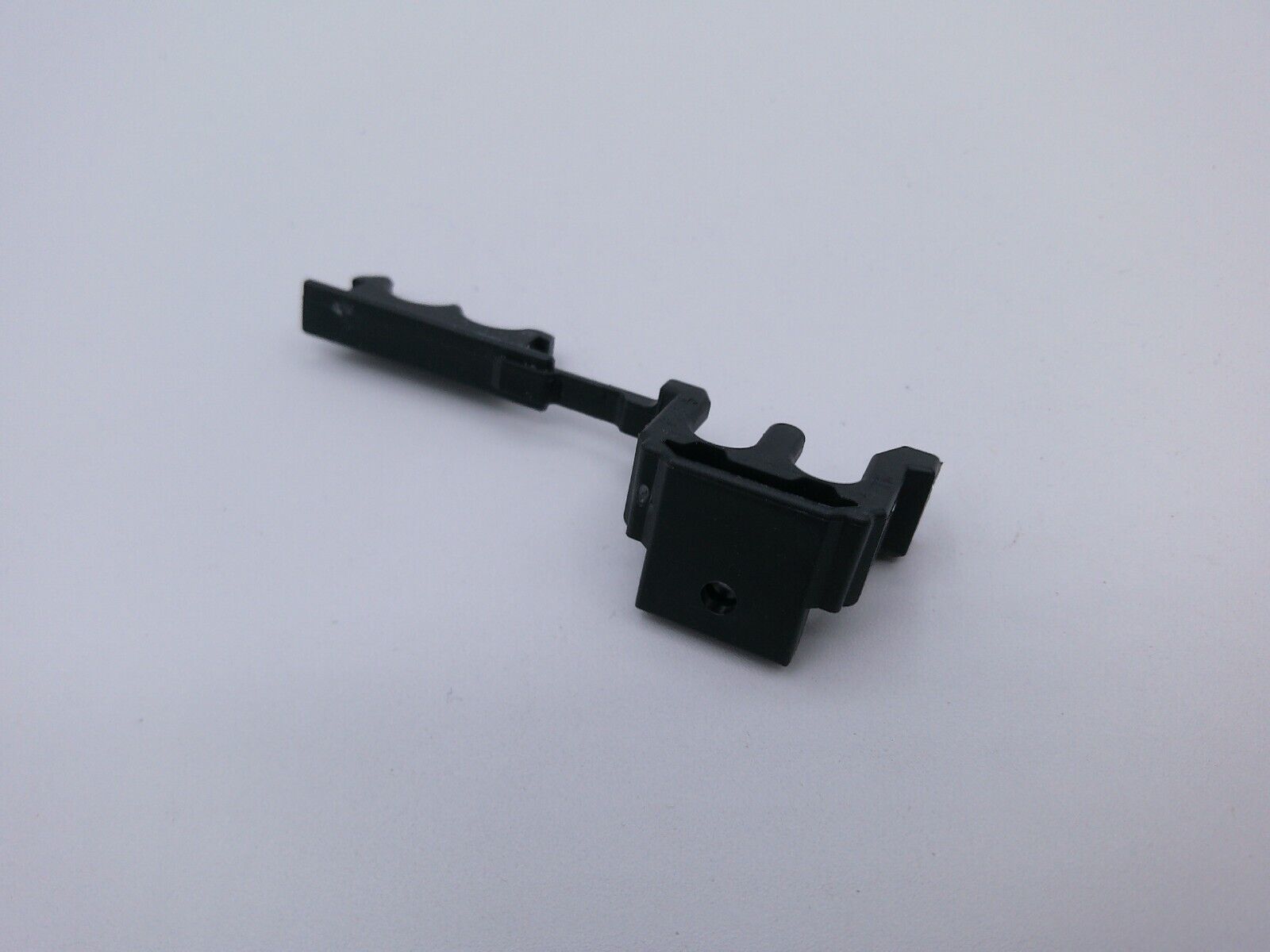 Genuine OEM GM Retainer Splg Wire 12132229 | OS2-11-A