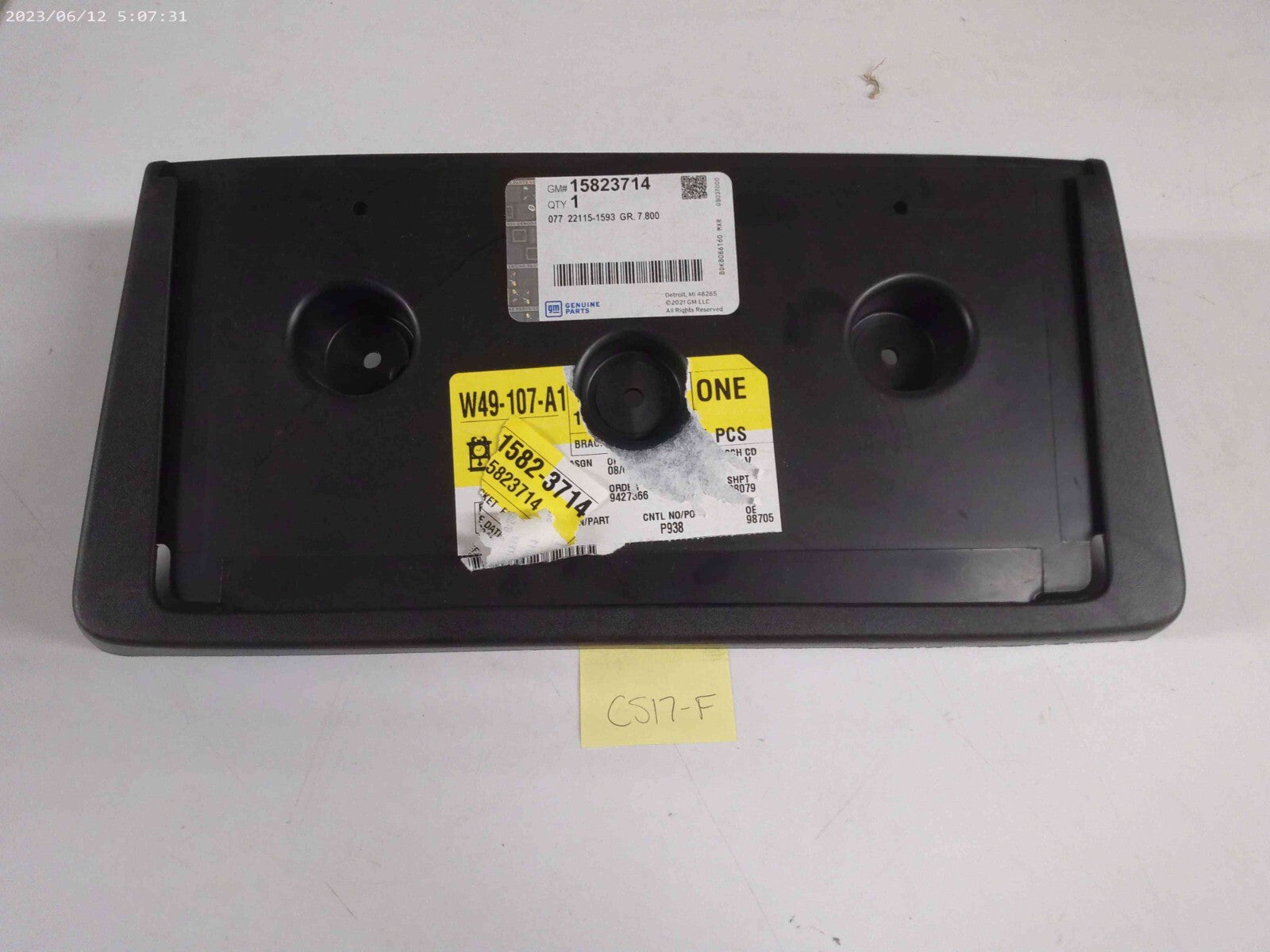 Genuine GM Front License Plate Bracket 15823714 08-12 Malibu | CS17-F