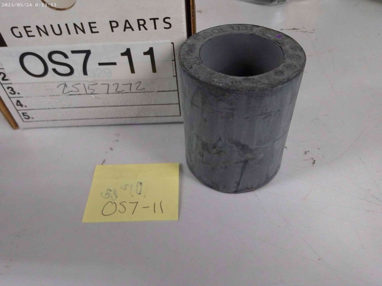 Mack 20QL1131 Volvo 25157272 Insulator | OS7-11