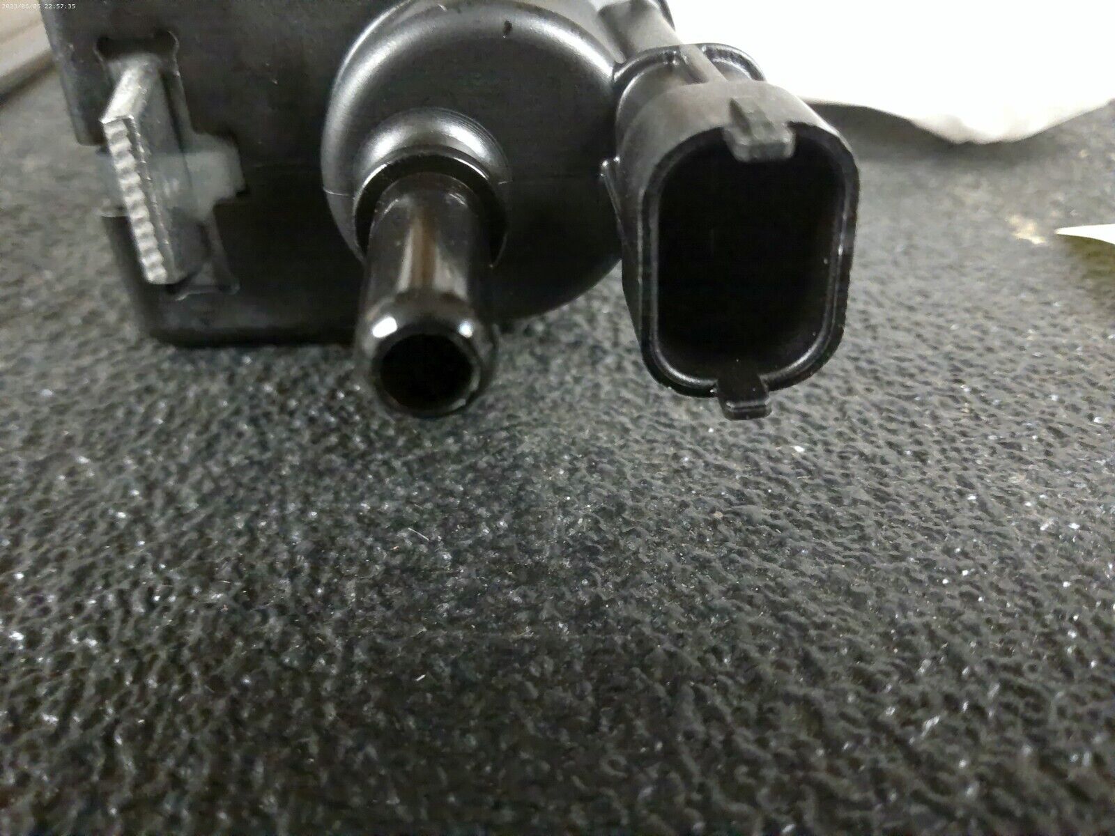 ACdelco Vapor Canister Purge Valve 12611801 | CS11-D-T