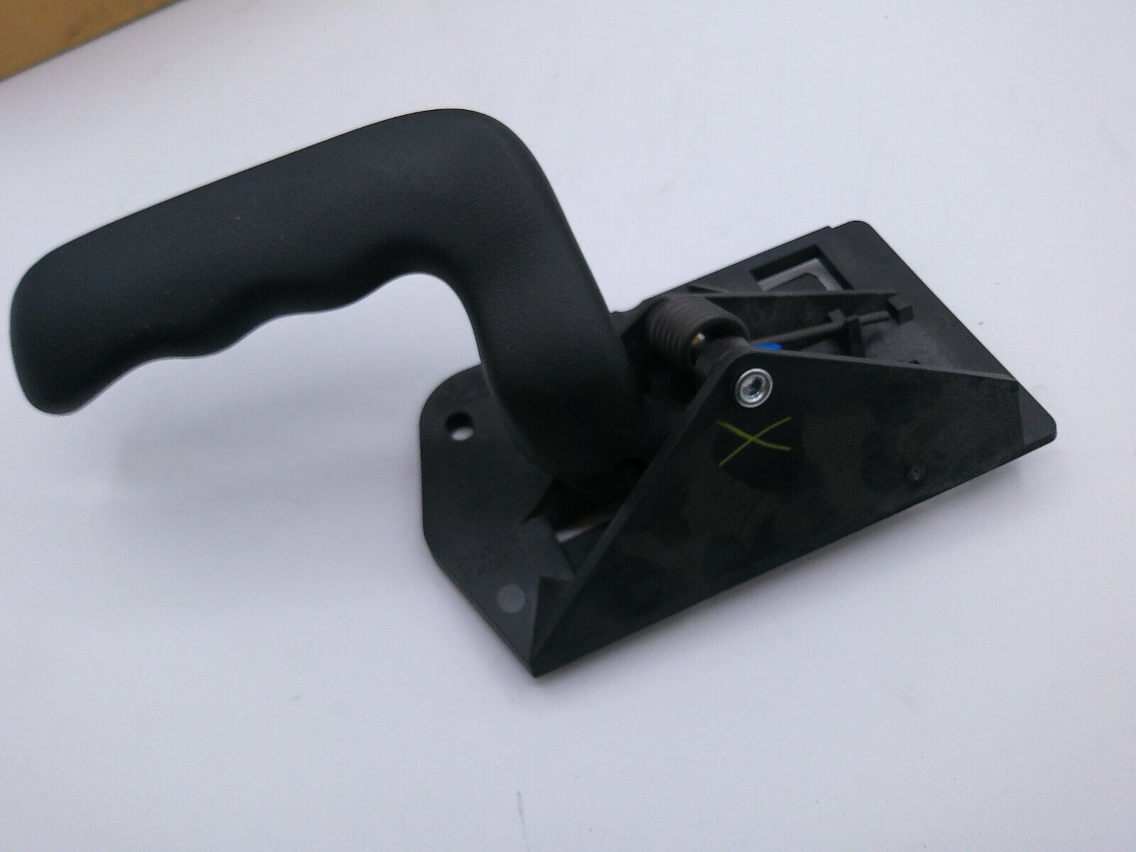 Genuine GM OEM RH FRONT INTERIOR DOOR HANDLE GM # 15760298 | CS10-D