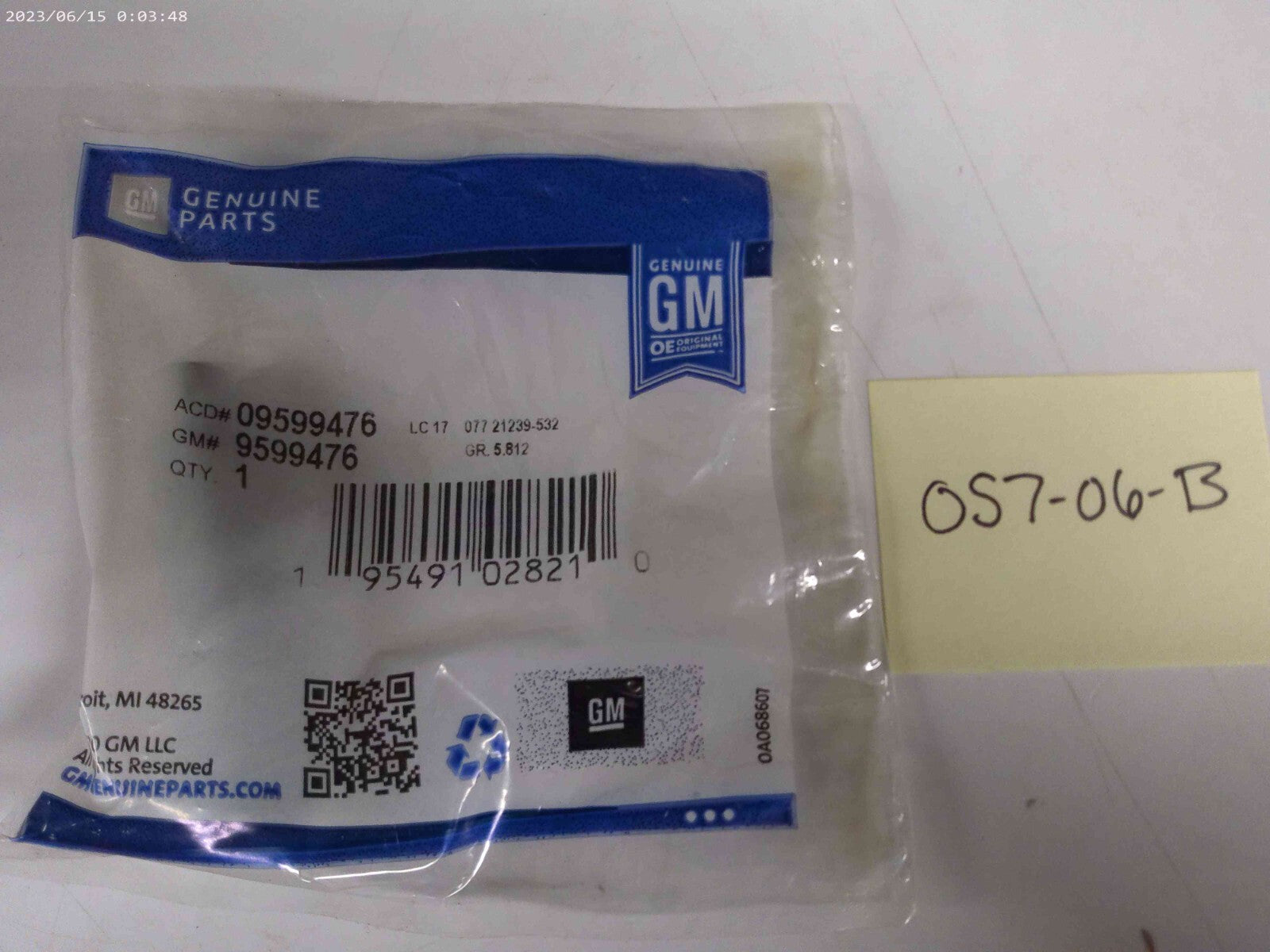Genuine oem GM Wheel Stud 09599476 | OS7-06-B