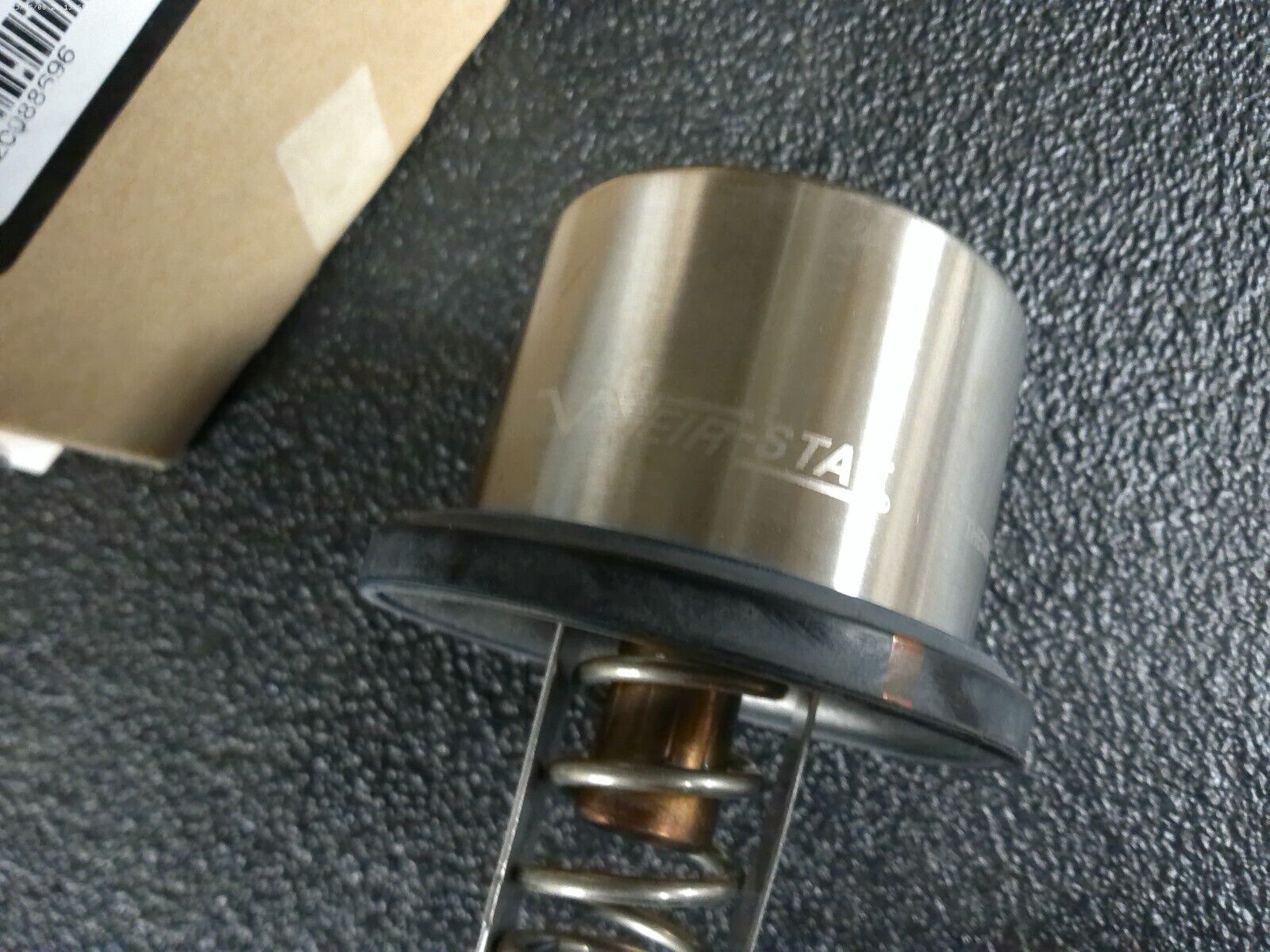 Genuine OEM MACK / VOLVO 20988696 Thermostat | CS10-C-T