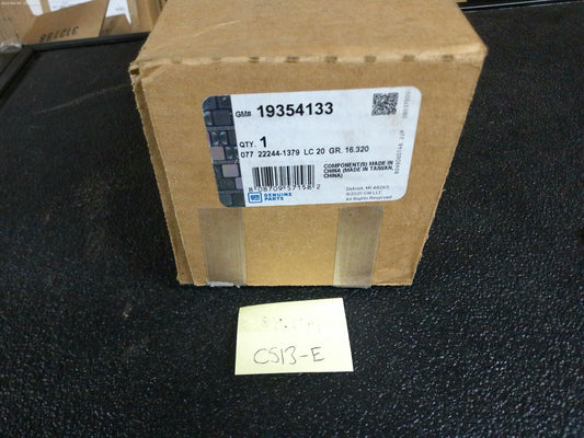 GM  19354133  Driver Side Front Body Side Door Hinge Kit | CS13-E