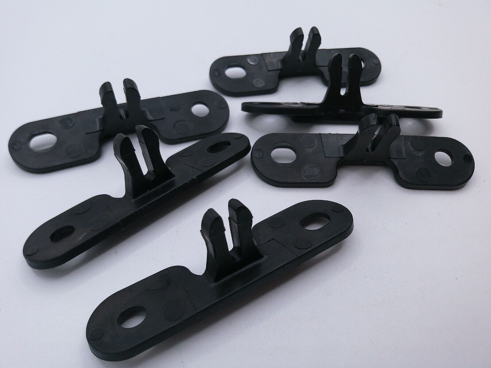 Lot of (6) General Motors GM OEM Console Latch 22633837 | OS4-18-D