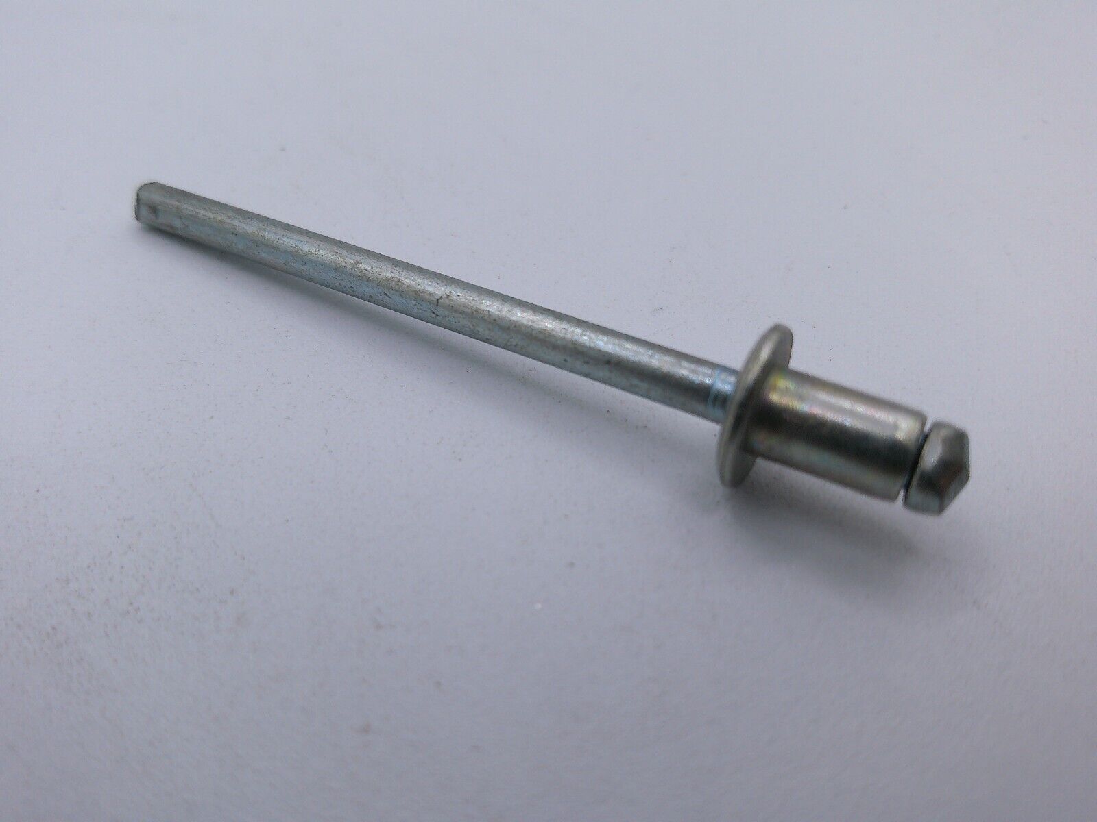 Genuine OEM VW AUDI SEAT Eurovan Lt 4X4 Magotan Pop Rivet N91017701 | OS4-10-A