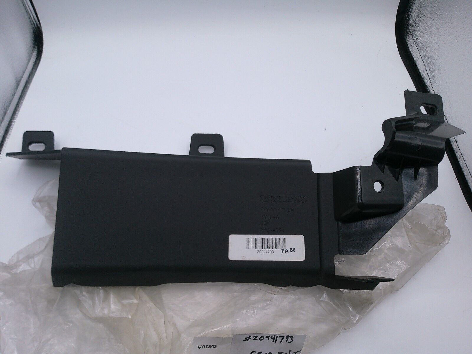 Genuine OEM Volvo 20941793 Extension LH Left Primed | CS10-EN-T