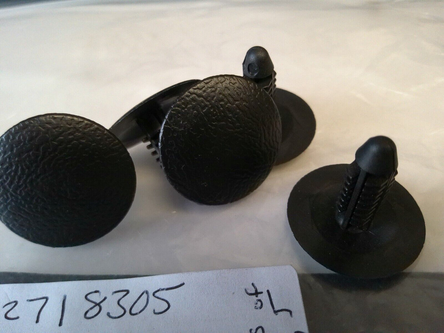 Genuine OEM GM 22718305 Insulator Retainer Lot of 5pcs | DSK-02-3-E