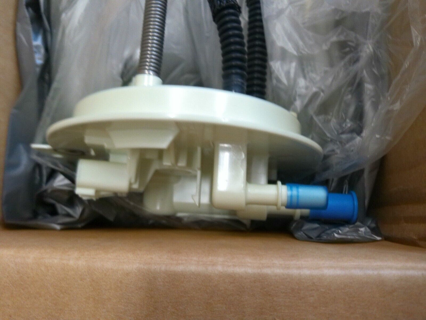 Genuine GM OEM Fuel Pump 13578388 w/ O-Ring | CS10-EN