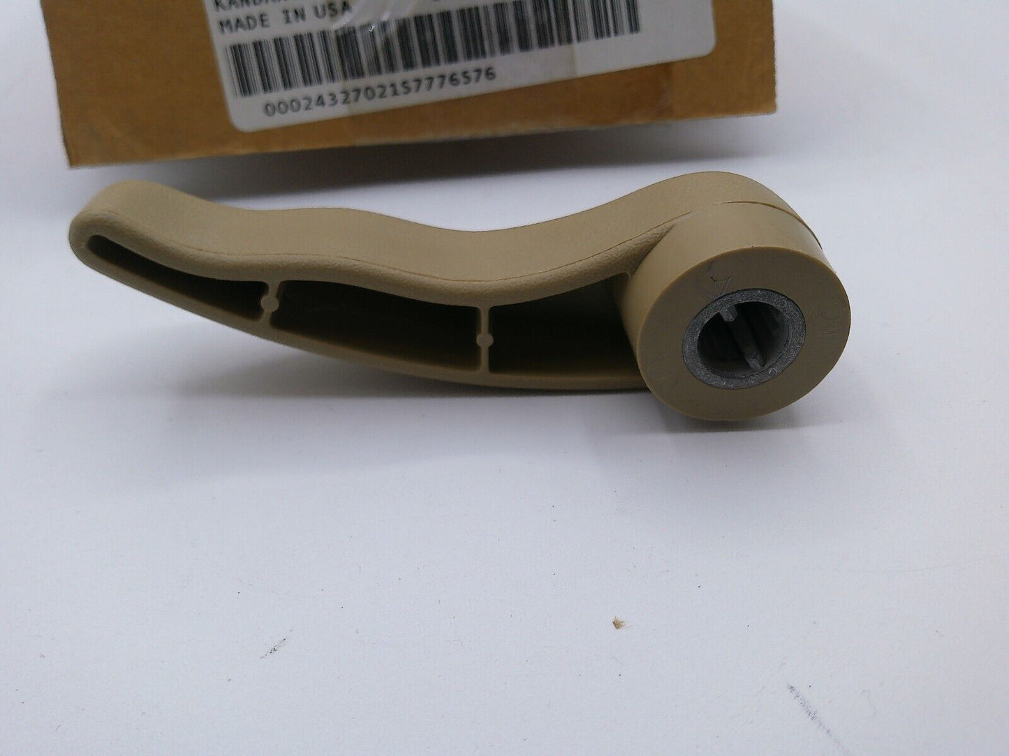 Genuine GM OEM Front Driver Seat Recliner Release Handle 19121897 | CS13-B-T-1