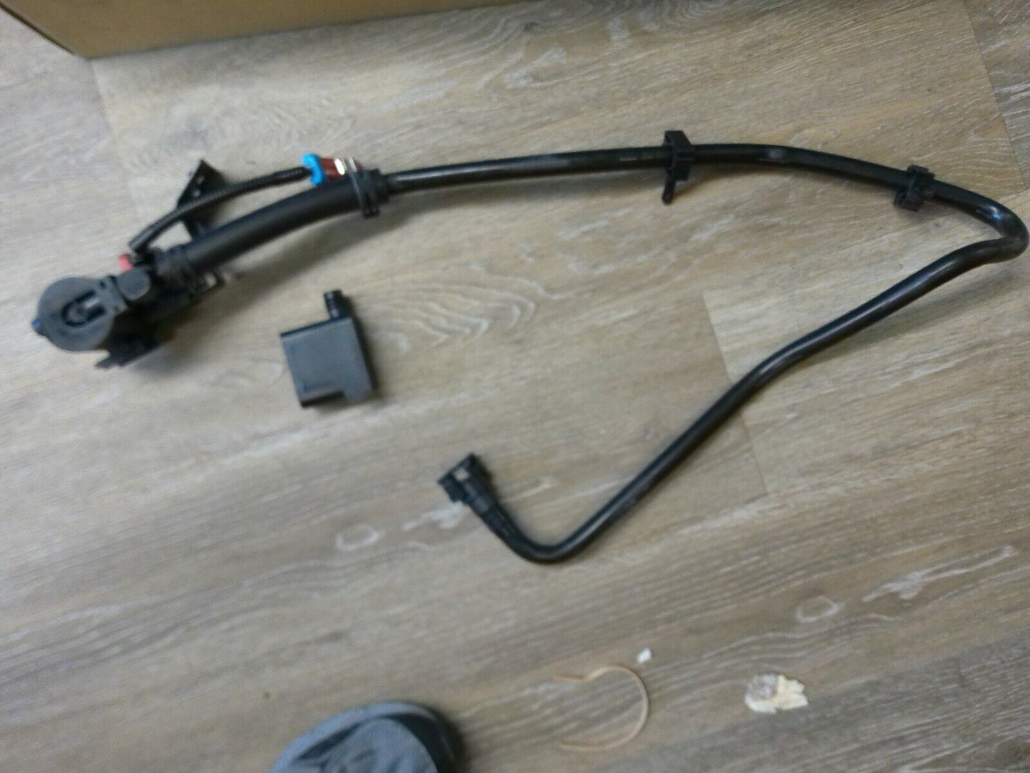 Genuine OEM ACDelco Vapor Canister Vent Solenoid 19258957 | CS11-C