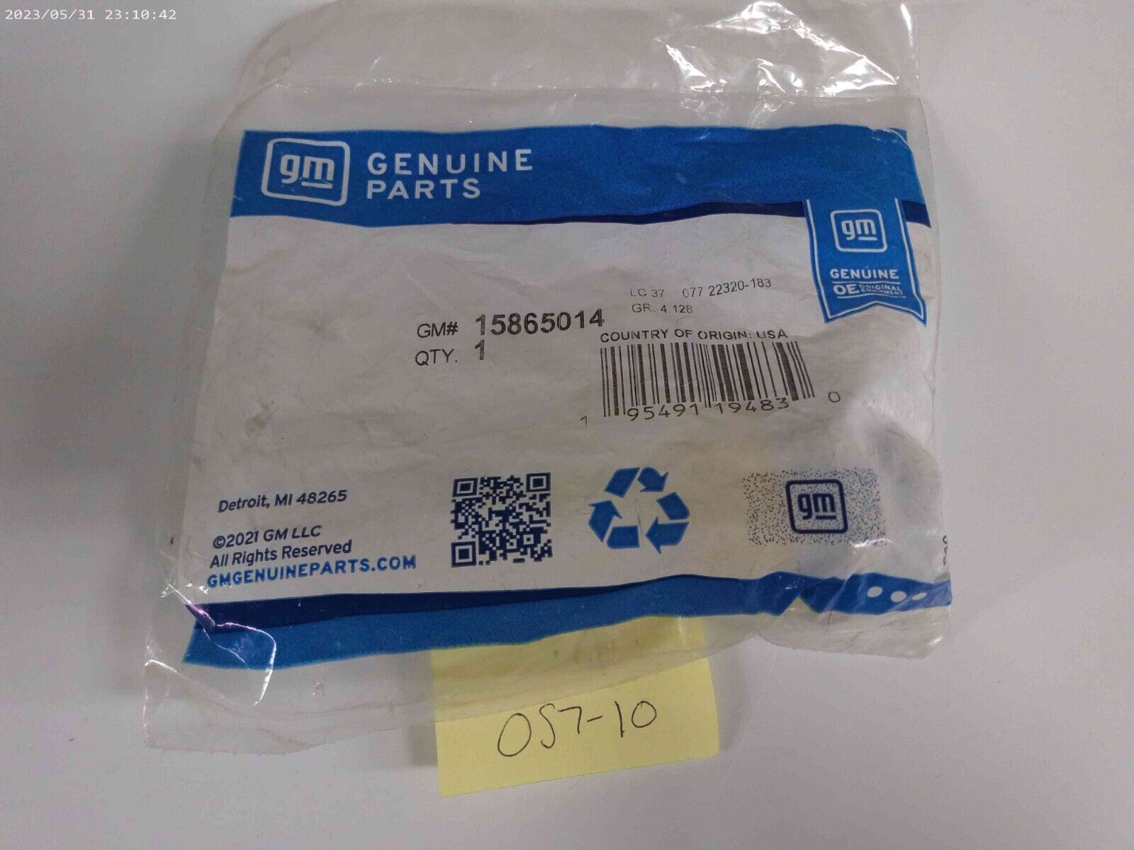 15865014 Transmission Oil Cooler Fitting Genuine OEM GM | OS7-10