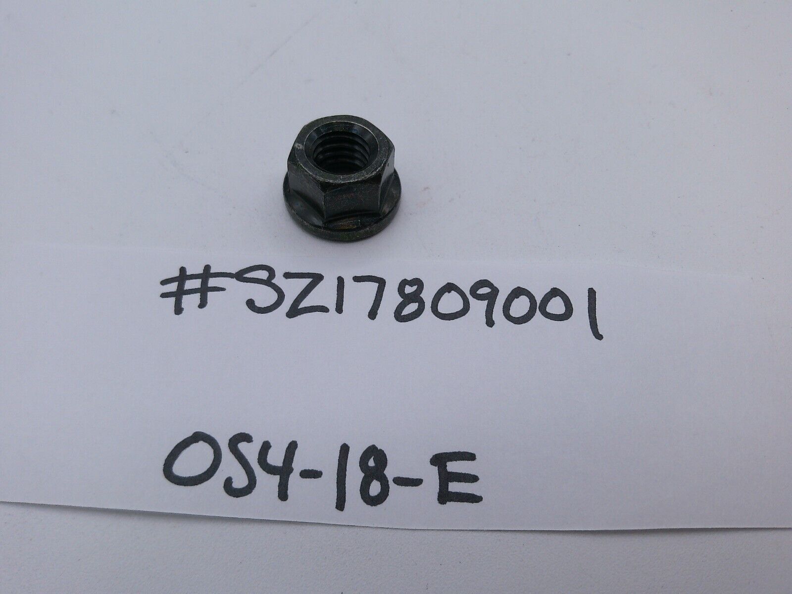 Geenuine OEM Hino SZ17809001 Flange Nut | OS4-18-E