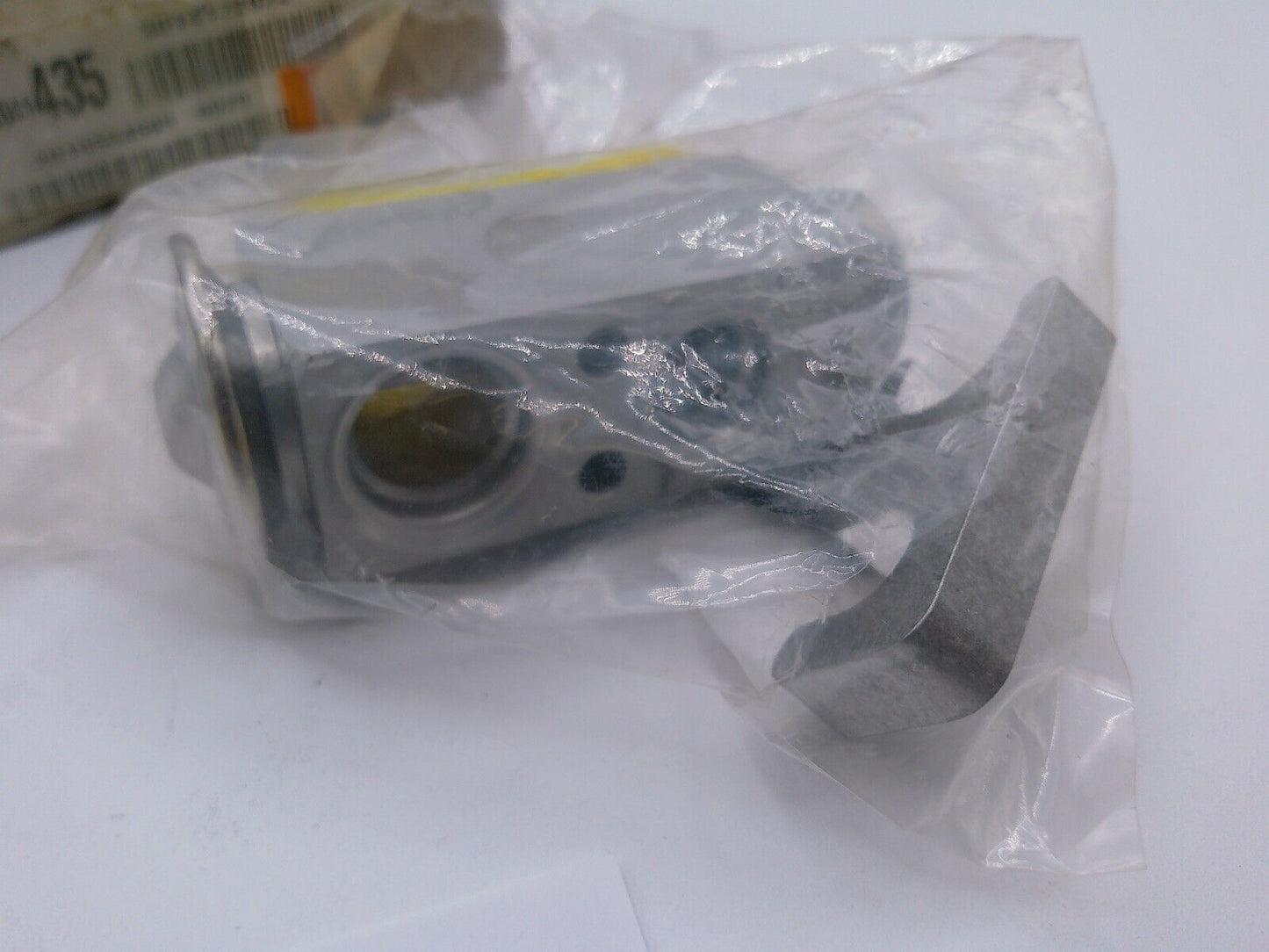 Oem VW A/C Expansion Valve 7B0-819-679-B | OS1-10-E