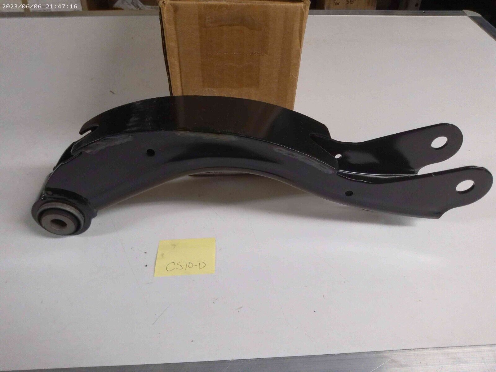 New Genuine OEM GM Rear Upper Control Arm - GM 22945699 | CS10-D