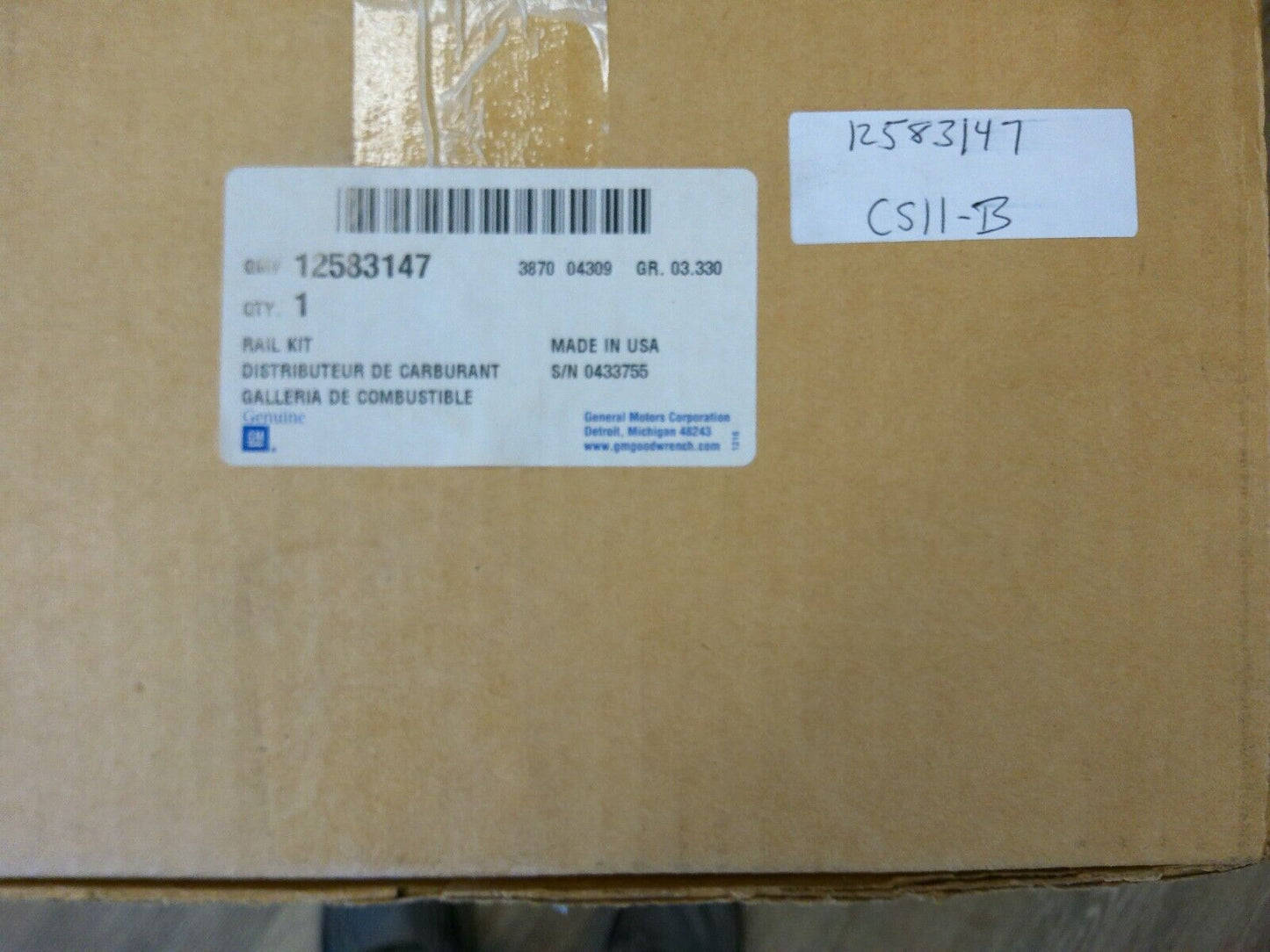 GM Genuine OEM Parts 12583147 Fuel Injector Rail Kit | CS11-B