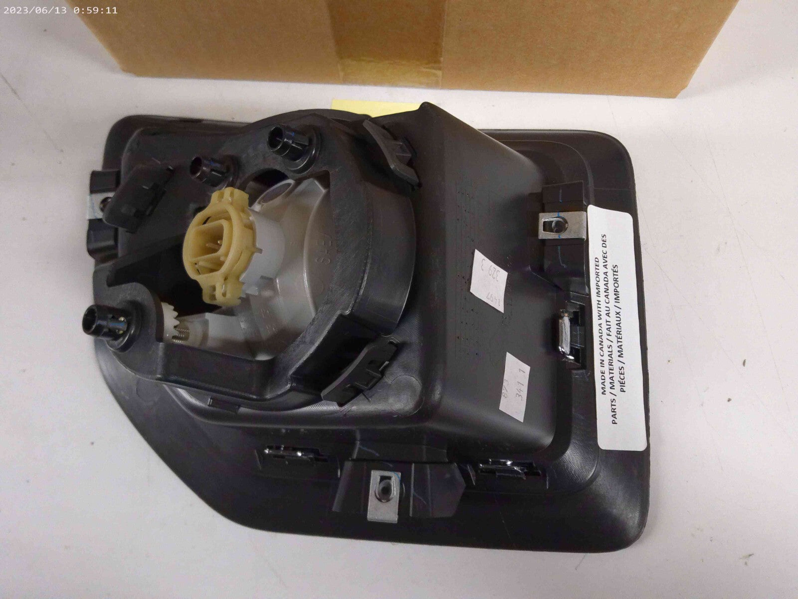 Genuine OE GM Front Driver Side Fog Lamp Bezel 23178897 | CS17-F