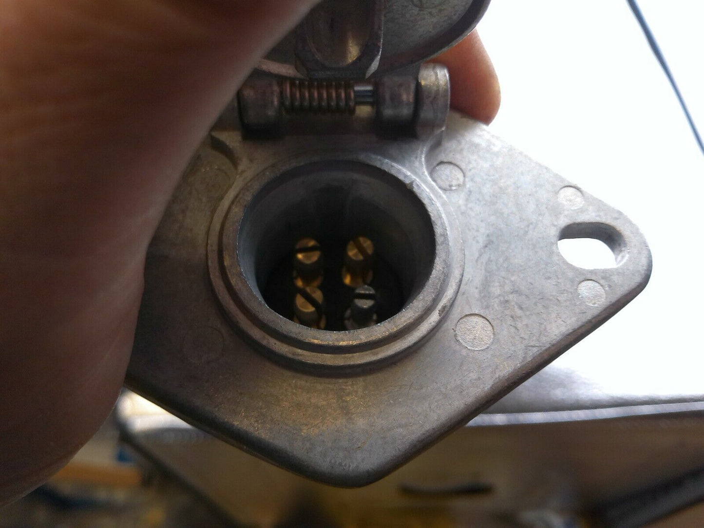 Pollak 11-404P 4-Way Connecter Socket | CS11-C-T