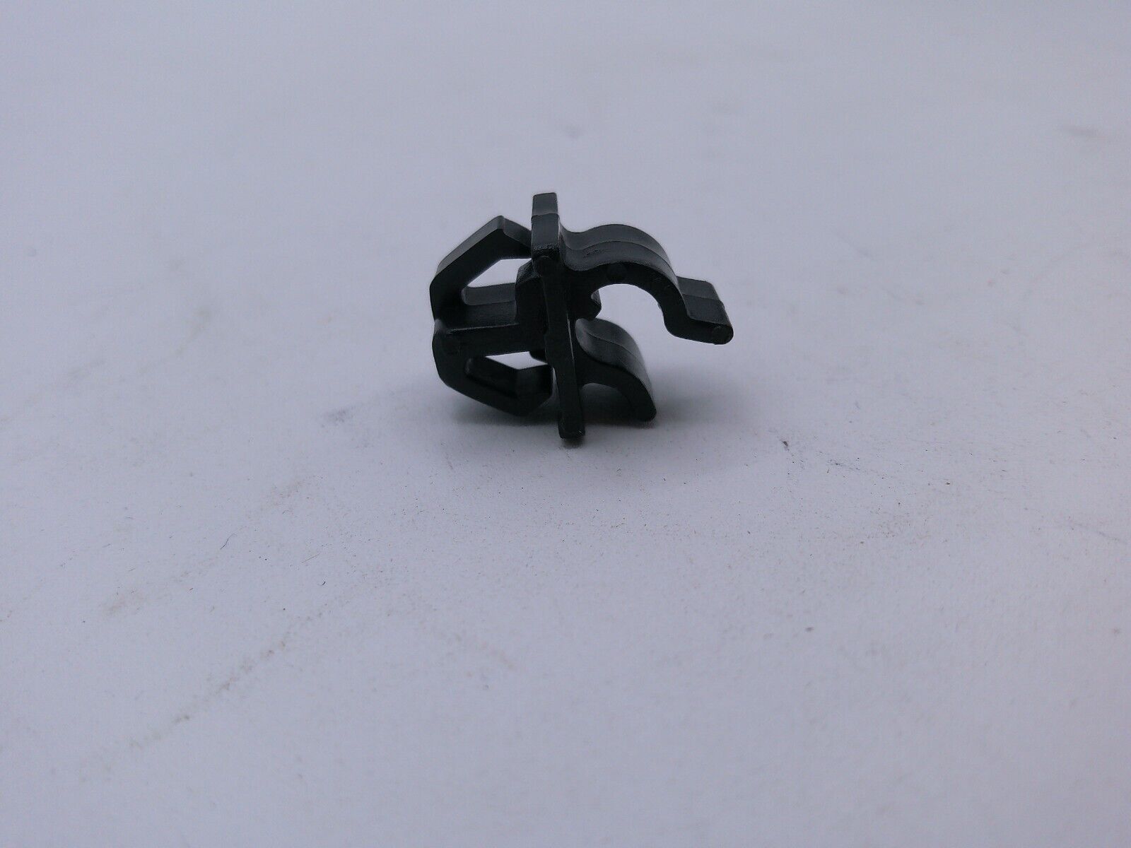 Genuine OEM HOOD CLIPS GM PT # 94530154 | OS3-06-A