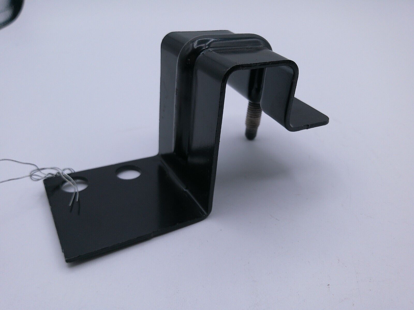 Genuine OEM GM Bracket 25799008 | OS3-10